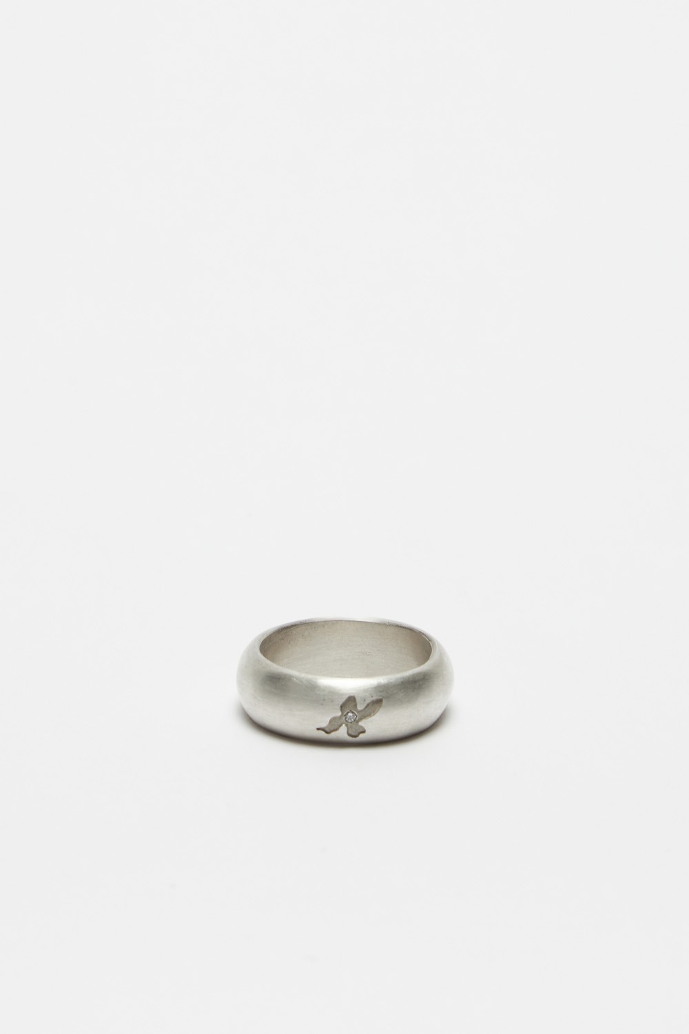 ‘Dust’ Floral-Engraved Ring (Men)